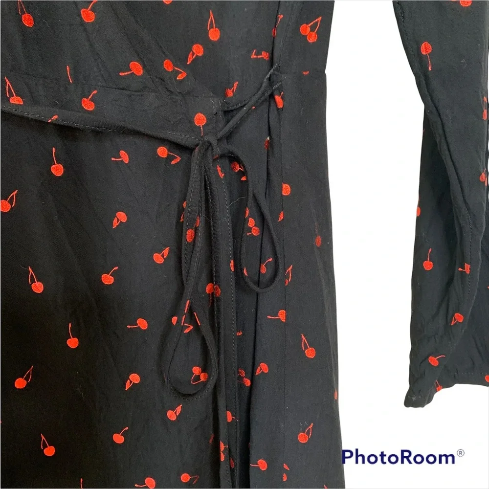 Rails Lola Metallic Cherries Wrap Dress - Picture 7 of 9